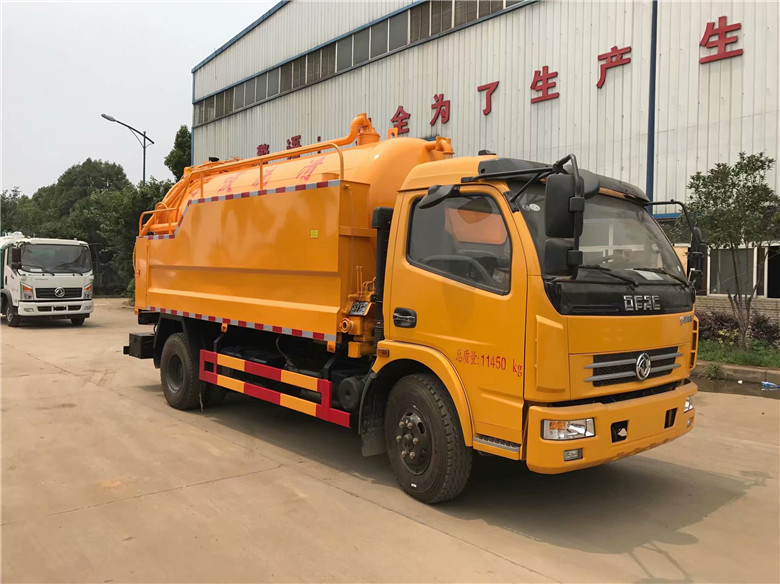 東風大多利卡清洗吸污車