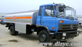 廣西油罐車，內(nèi)蒙古油罐車，江蘇加油車廠家直銷www.dlzycf.