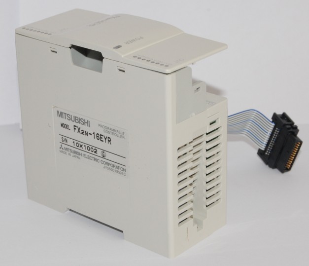 PLC FX2N-128MT-001 PLC