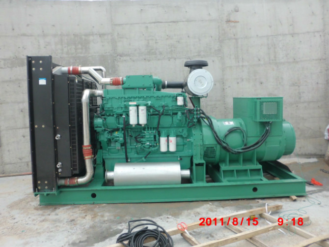 高品質(zhì)柴油發(fā)電機(jī)組熱供，廣州英格電機(jī)，品質(zhì)保證！