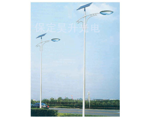 太陽能路燈河北太陽能路燈價格，三日不見定當(dāng)刮目相看