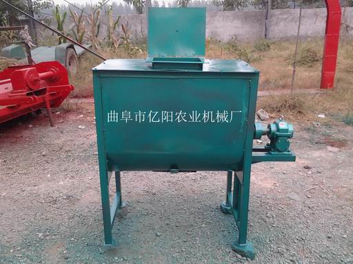 新型臥式攪拌混料機(jī) 新型臥式攪拌混料機(jī)價(jià)格 飼料混料機(jī) 飼料攪拌機(jī)