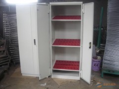 刀具柜特點（適合工廠加工中心存放刀把）分為數(shù)控刀具柜、封閉式刀具柜