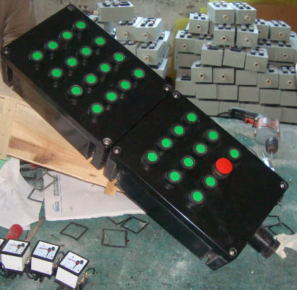  BXK8050 zľ