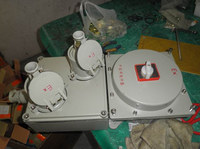 BXS防爆檢修電源插座箱(ⅡB、ⅡC、DIP)
