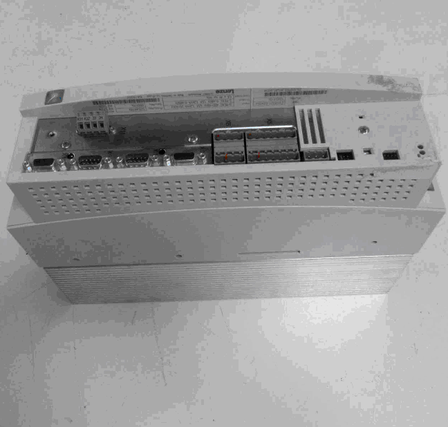 E82EV551_4C