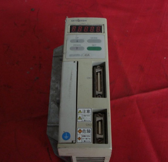三菱MR-J2-100CT伺服驅(qū)動器庫存現(xiàn)貨