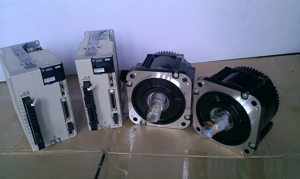 進(jìn)口安川SGMGH-55ACA61+SGDM-60ADA伺服電機(jī)