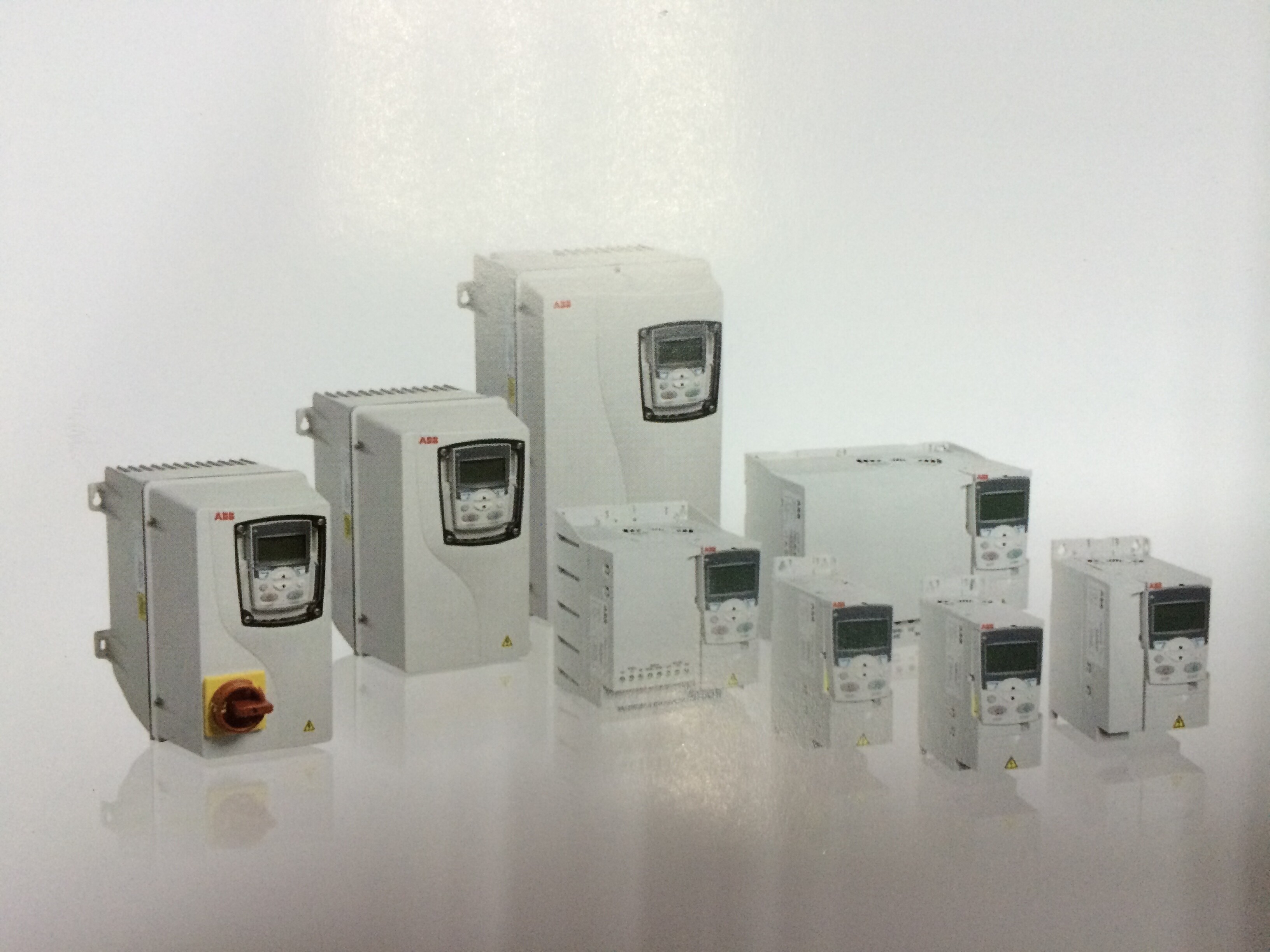 泉州代理ABB ACS55系列變頻器 ACS55-01E-01A4
