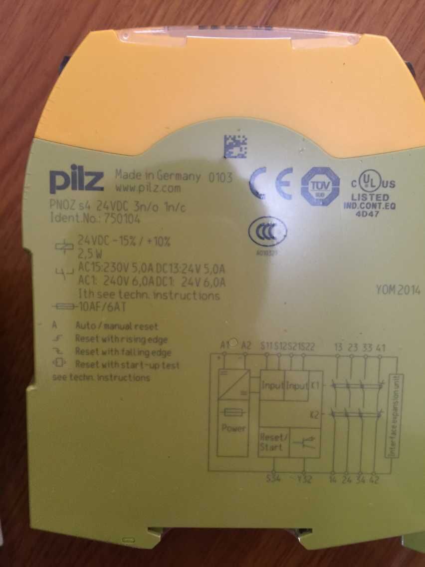 PILZ 750104 PNOZ s4 24VDC^