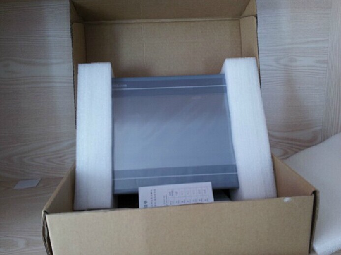 廠家供應(yīng)顯控SA人機(jī)界面ea-070b 7寸觸摸屏 經(jīng)濟(jì)型單串口