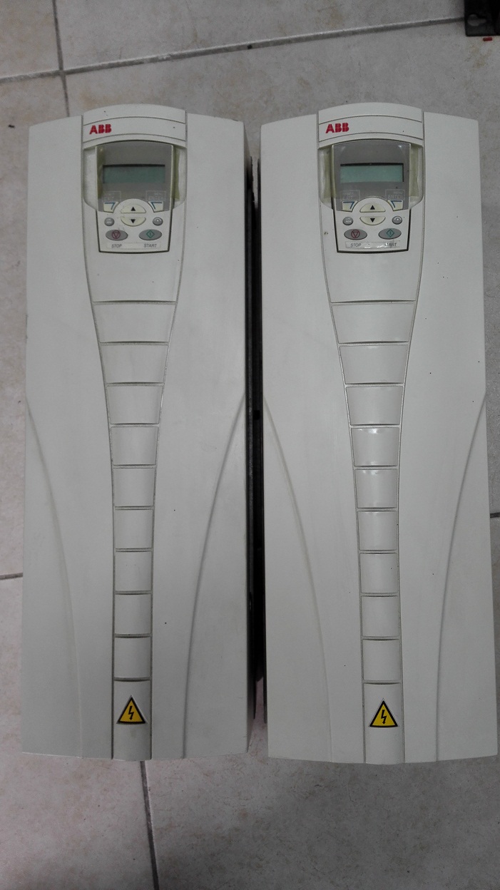 ABB變頻器-ACS550-01-059A-4二手機，22KW