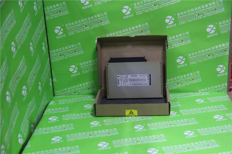 SCHNEIDER  BSH1402P22F2A伺服電機