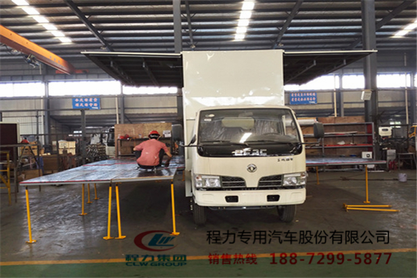 綿陽(yáng)哪里有流動(dòng)舞臺(tái)車賣