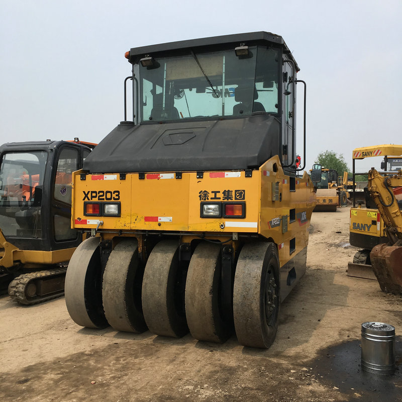 長春二手壓路機(jī)轉(zhuǎn)讓