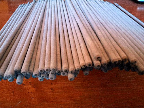 《合浦》堆焊破碎機(jī)護(hù)板模具堆焊焊條
