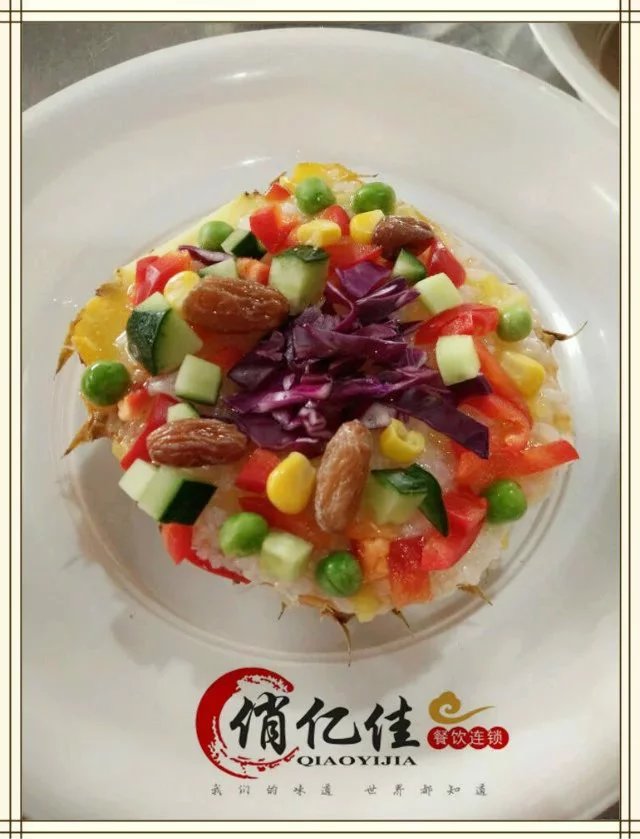 菠蘿飯?zhí)厣惋嬁觳图用松钍軇?chuàng)業(yè)者喜愛(ài)