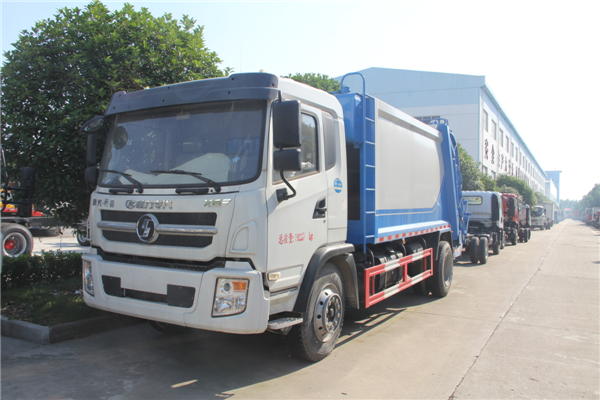 小型側(cè)裝式壓縮垃圾車售后服務(wù)店