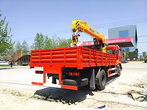 綏化徐工8噸隨車吊資料大全