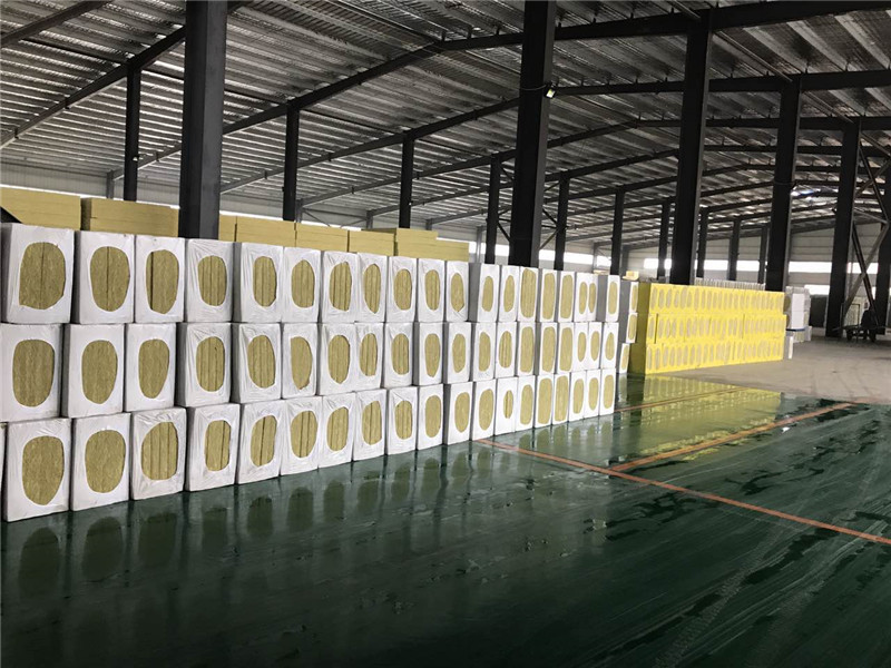 聊城茌平罐體保溫巖棉板生產(chǎn)廠家