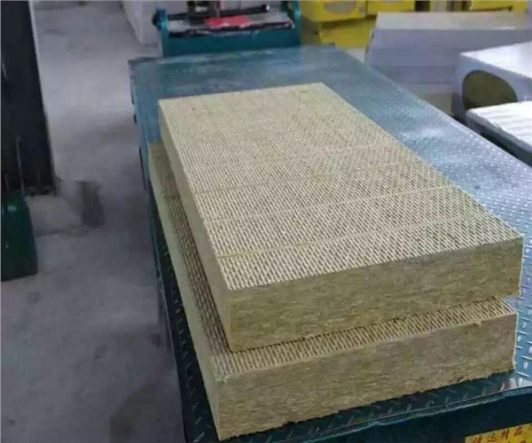 陜西省外箱保溫巖棉板多少錢每立方