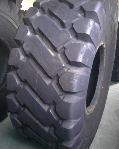 邯鄲萊工鏟車(chē)輪胎900-20自卸車(chē)輪胎配套鋼圈內(nèi)胎