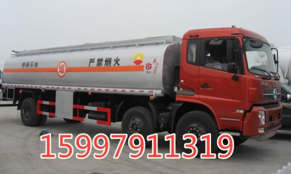 解放J6鋁合金前四后八運(yùn)油車湖北廈工楚勝熱銷產(chǎn)品