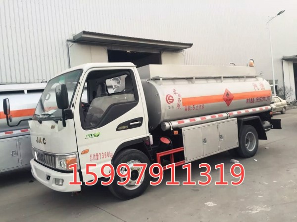 二手小三軸油罐車(chē)現(xiàn)貨處理
