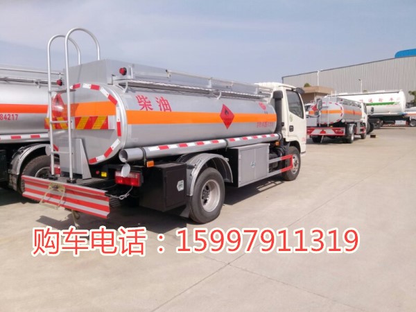 出售二手5噸油罐車低價轉(zhuǎn)讓