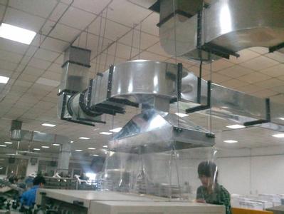 朝陽區(qū)火鍋店排煙管道制作，十里河排煙罩安裝，銷售風機