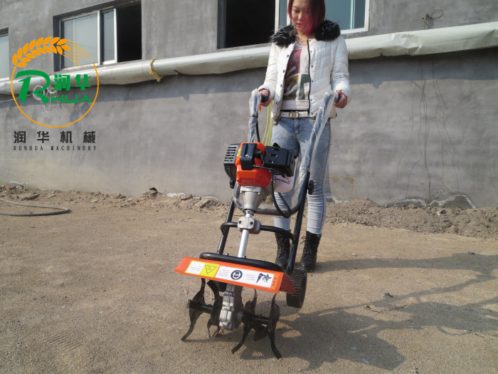 農(nóng)用手扶旋耕機(jī) 家用小型打田機(jī) 農(nóng)用開荒犁地機(jī)