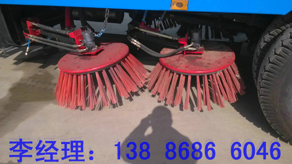 清掃灑水車生產(chǎn)公司賣價(jià)