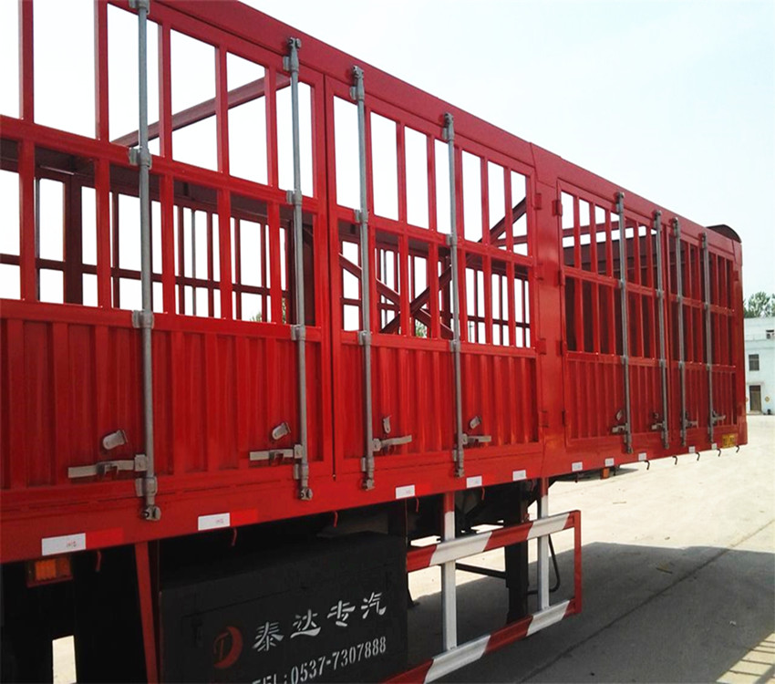 熱線輕量化13米倉欄半掛車，倉柵式運(yùn)輸車價(jià)格