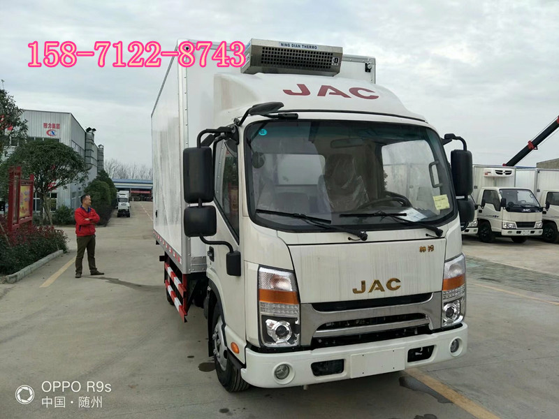 蚌埠江蘇太倉(cāng)3立方半封閉吸糞車三輪吸糞