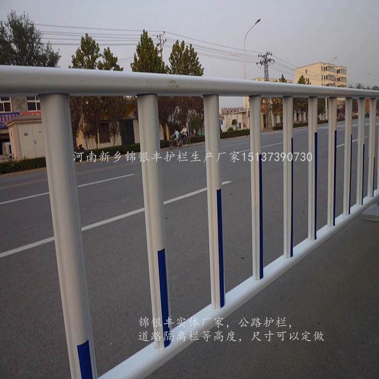 市政交通護欄廠家 鋅鋼護欄