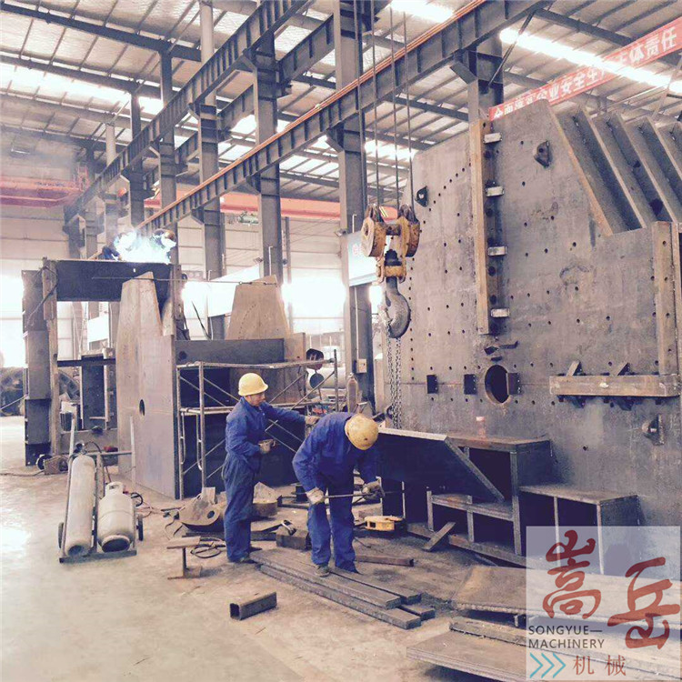 金屬破碎機(jī) 金屬粉碎機(jī) 易拉罐破碎機(jī) 廢鋼破碎機(jī)
