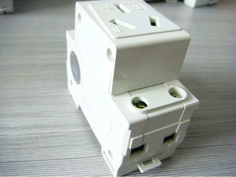 [漏電保護器]ac30模數(shù)化插座 ac30