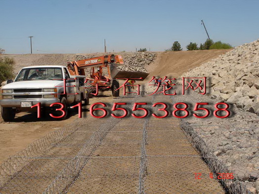 石籠防護(hù)網(wǎng)，防沖刷石籠網(wǎng)，道路防護(hù)用石籠網(wǎng)，大橋保護(hù)用石籠網(wǎng)
