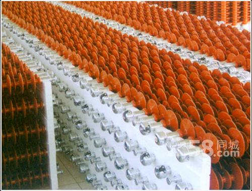 低價供應(yīng)各種電力瓷瓶合成絕緣子玻璃鋼瓷瓶金具支柱等電力器材生產(chǎn)廠家
