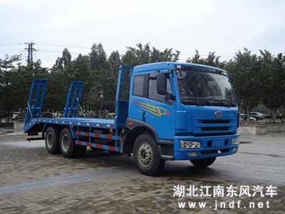 解放后八輪平板運輸車/解放后雙橋挖掘機拖車