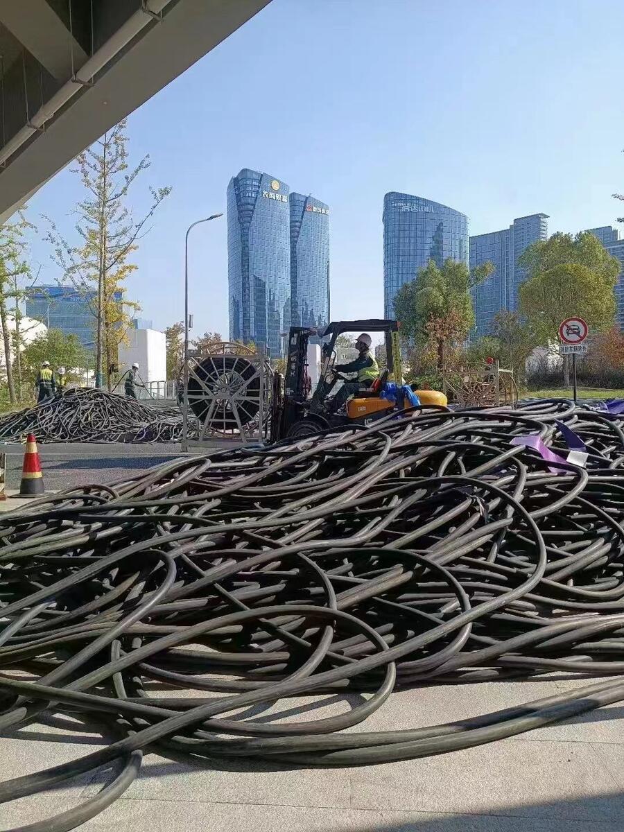 昭通高價(jià)回收變壓器/發(fā)電機(jī)/廢銅/廢鋁/配電柜/電線(xiàn)電纜/電力設(shè)備/舊金屬