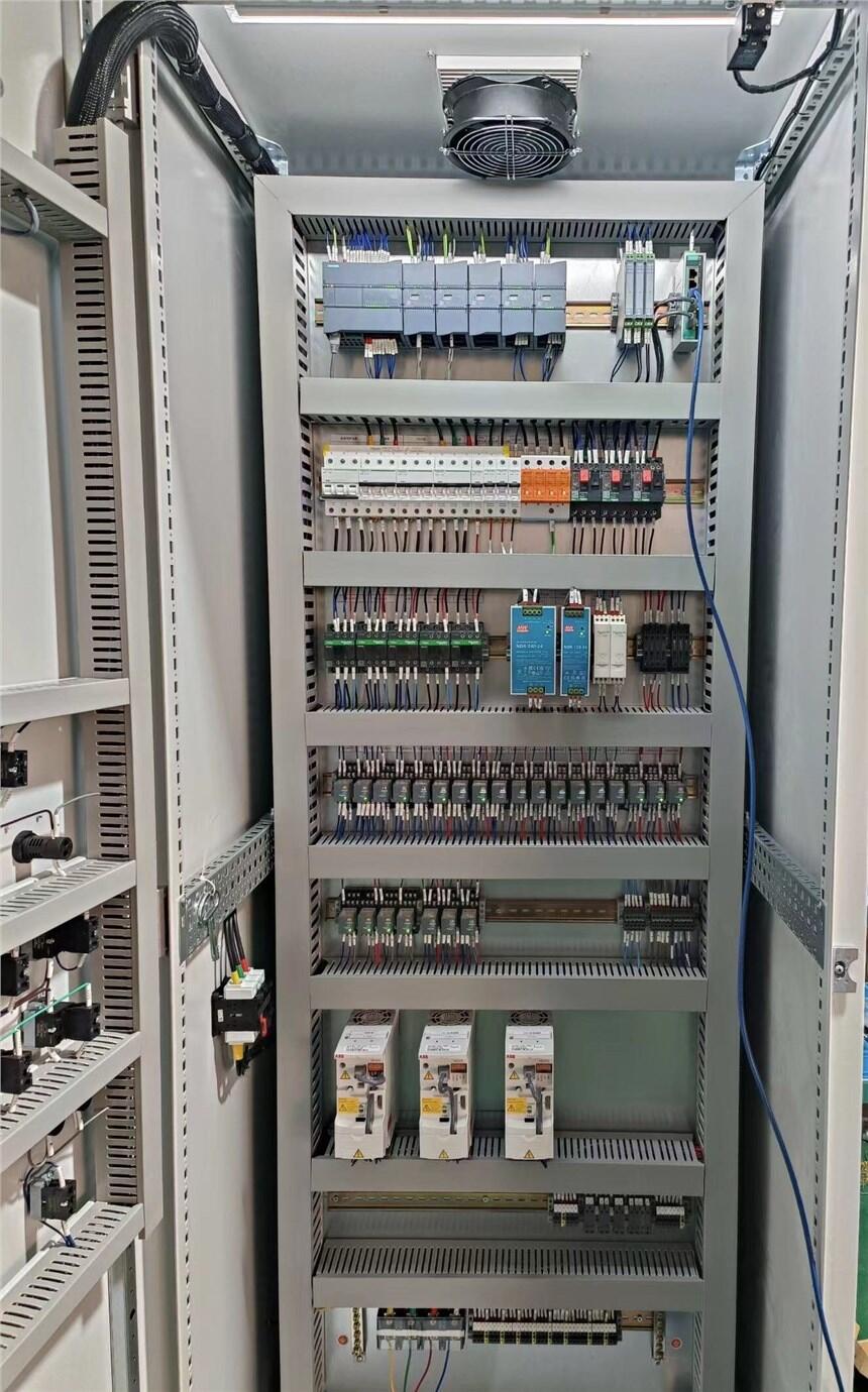 供應 功能齊全結構緊湊PLC控制柜 工作穩(wěn)定PLC控制柜