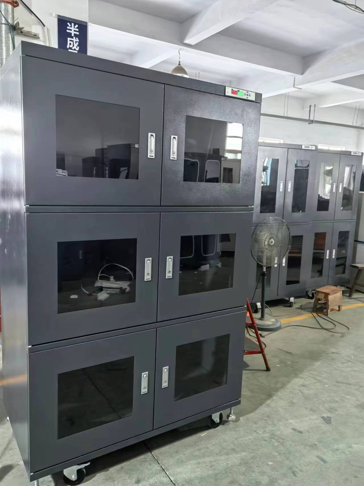 廣州惠州電子防潮箱工業(yè)防潮柜氮?dú)夤裨搭^廠家