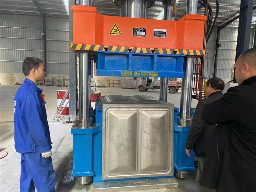水箱模具廠家