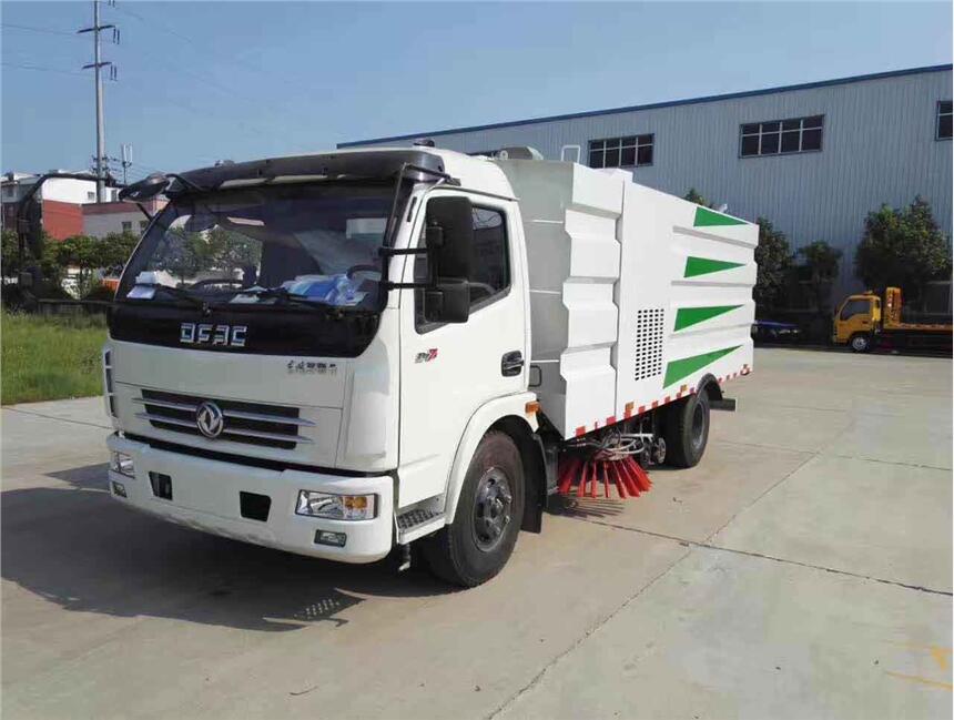 運(yùn)城市路面清掃車銷售價格，長治市掃路車多少錢一臺