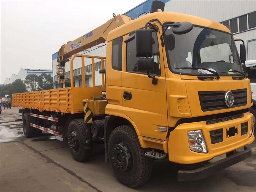 江蘇10噸隨車吊多少錢？南京揚州蘇州哪里賣15噸隨車吊