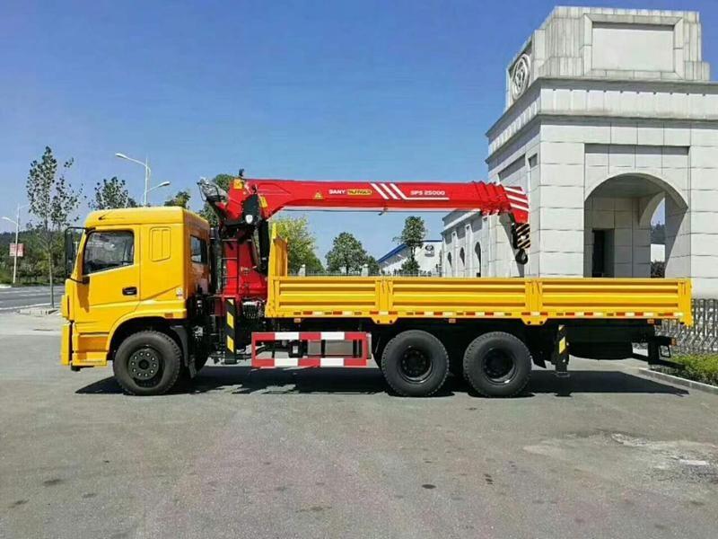 徐工12噸隨車(chē)起重運(yùn)輸車(chē)多少錢(qián)，12噸隨車(chē)吊價(jià)格