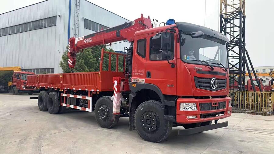 國(guó)六12噸隨車吊湖南地區(qū)選購(gòu)那個(gè)品牌，邵陽(yáng)二手14噸隨車吊多少錢
