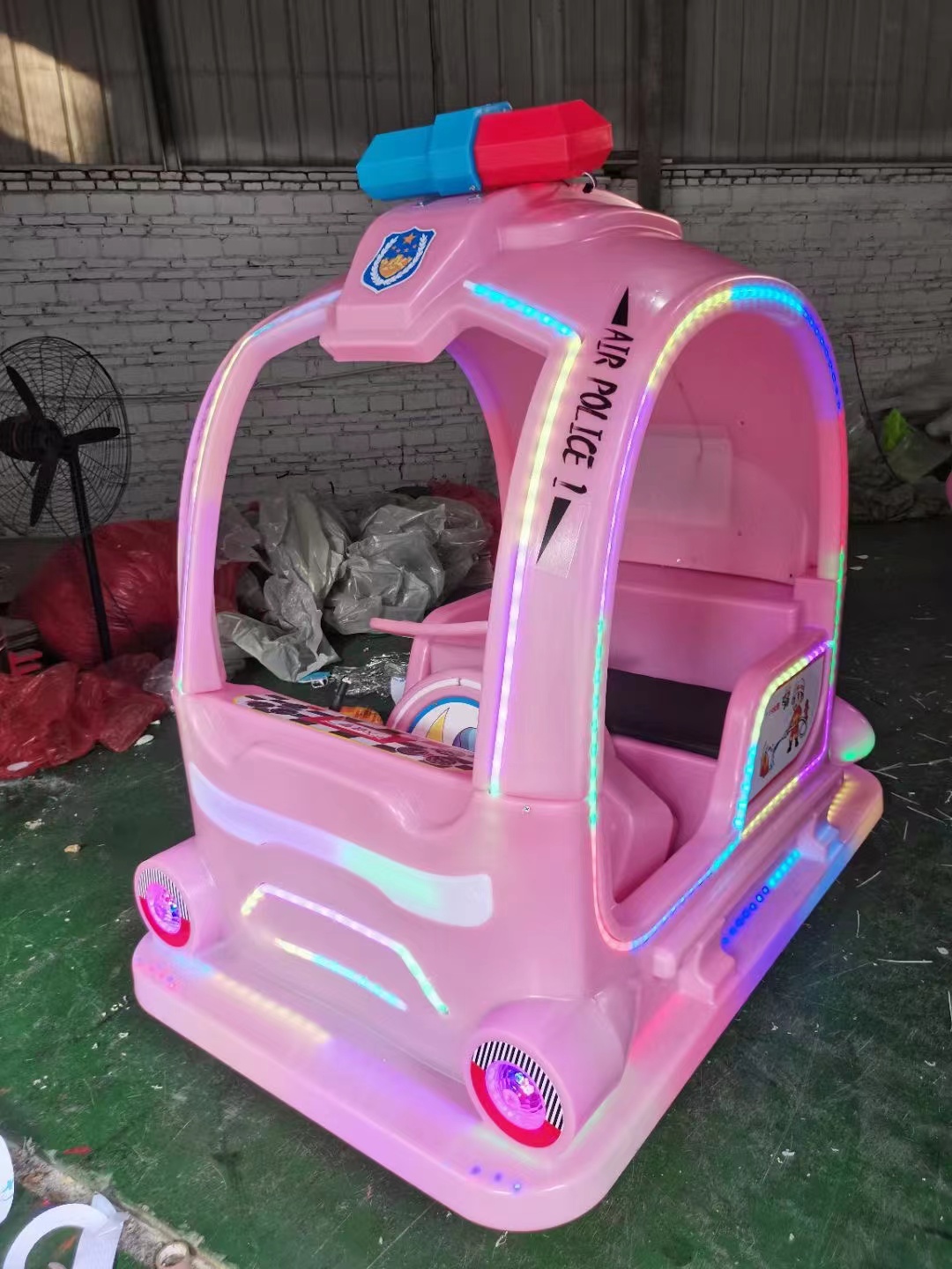 史樂迪 碰碰車可以坐大人 擺地攤  公園碰碰車