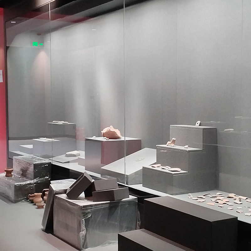 山西藝術(shù)博物館展柜，山西專業(yè)博物館展柜定制，山西高品質(zhì)博物館展柜